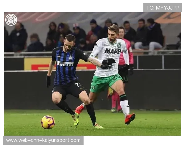 意甲米兰边路冲击多次奏效,得分被逐步扩大 意甲米兰边路冲击多次奏效,得分被逐步扩大